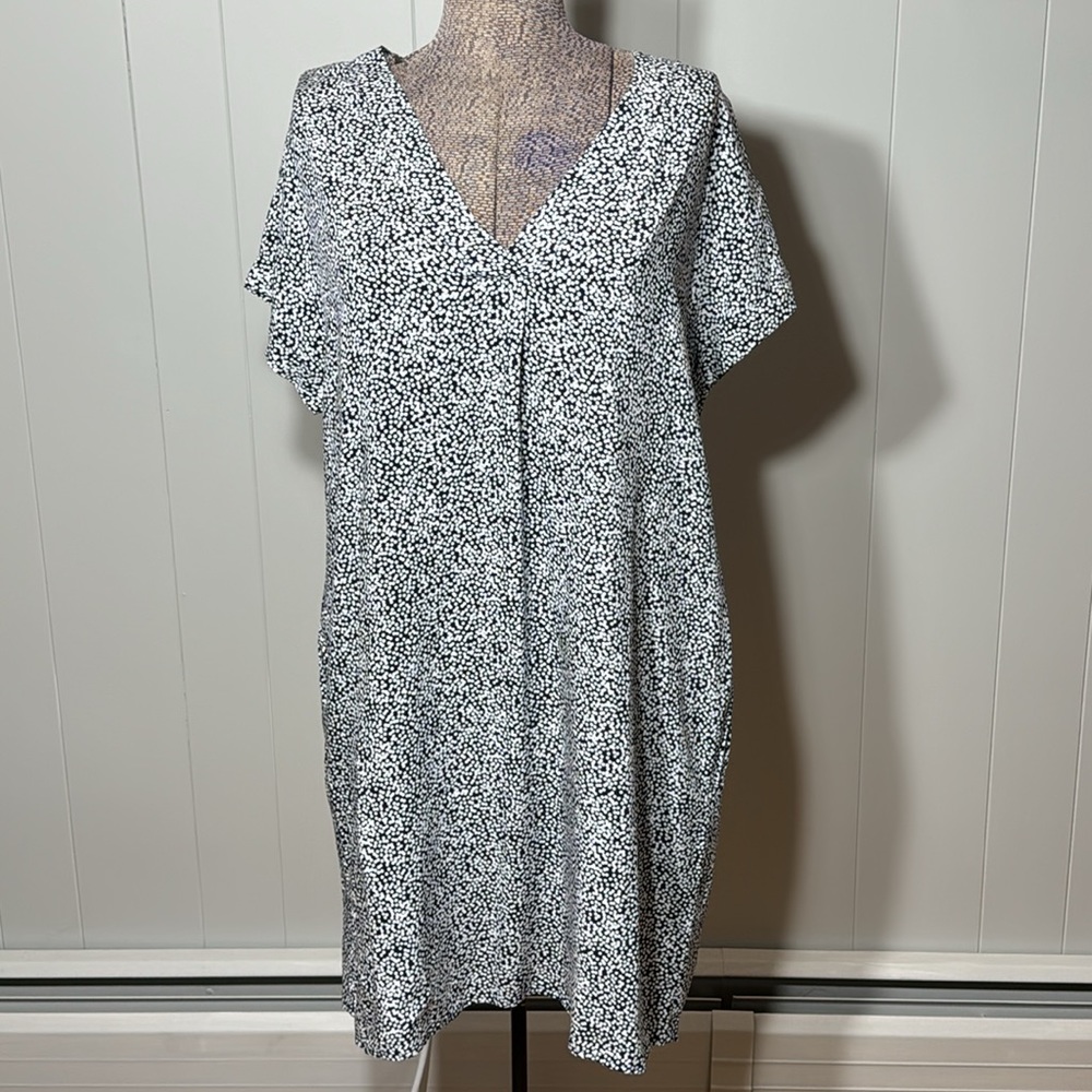 GAP Womens Large Shift Dress Short Sleeve Black with White Dots Pockets